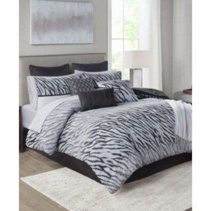JLA Home Super Sahara Jacquard 14pc Queen Comforter Set - Black